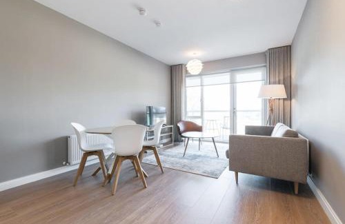 Leopardstown Apartment | Woodward Square One: Family-Friendly Retreat with Hot Tub