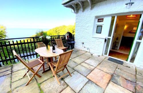 Hele House | Pet-Friendly Woody Bay Falling Water with 4-Star Comfort