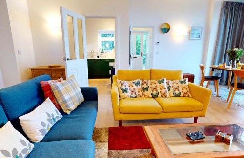 Hele House | Pet-Friendly Woody Bay Falling Water with 4-Star Comfort