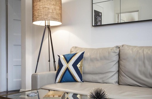 Woollahra Apartment | Cozy Woollahra Retreat with Child-Friendly Amenities