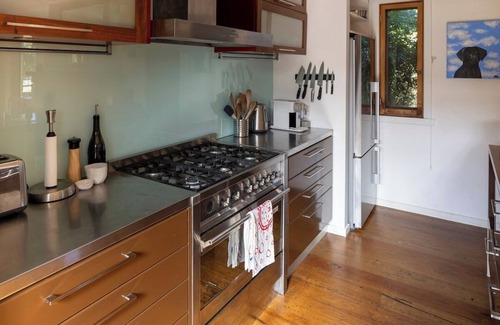 Spring Hill Other | Welcoming Woolshed House in Springhill with Family Amenities