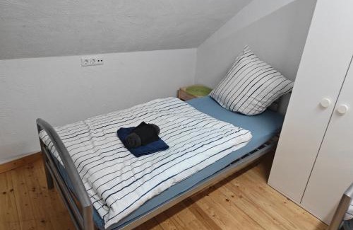 Eschweiler Apartment | Discover Modern Comfort at Work and Stay Dürwiß IaM