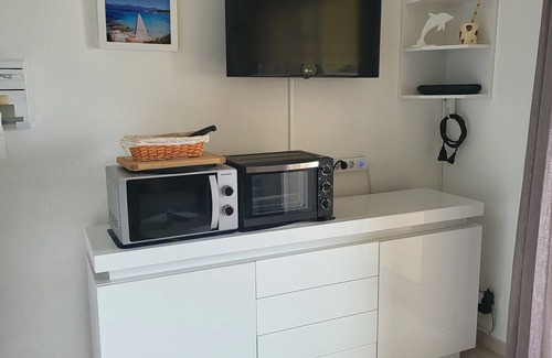 Bravone Apartment | Peaceful Retreat with Ocean View & Spa Amenities