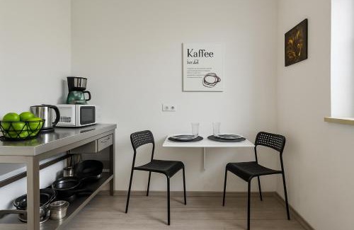 Bergkamen Apartment | Guest Rated 10/10: Balcony Retreat in Bergkamen
