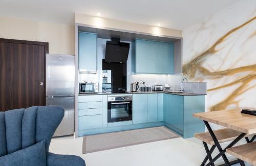 Gillingham Apartment | Contractor-Friendly Gillingham Apartments with Breakfast Included