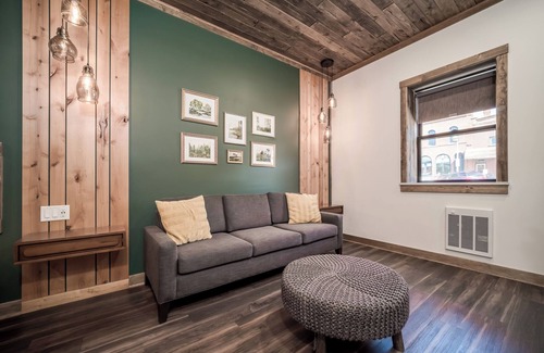 Prescott Hotel | Stellar City Center King Bed Suite with Kitchenette