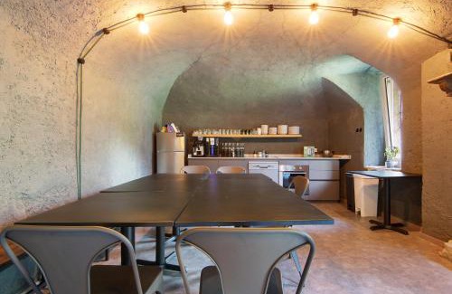 Carlazzo House | Inviting Workation Castle: Pet-Friendly & Family Welcoming