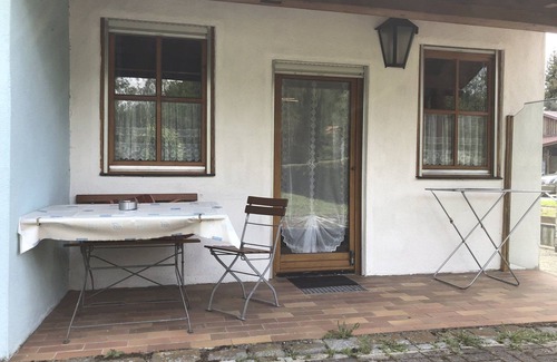 Schwandorf House | Cozy Workers Apartment in Scenic Natural Surroundings