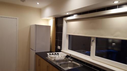 Shotts House | Guest Rated 9/10 at Workforce Property - Family-Friendly Stay