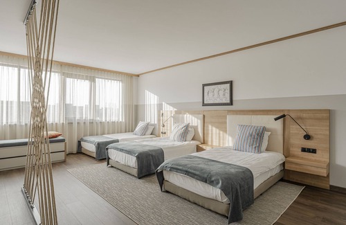 Studentski Grad Hotel | Discover WN LAB Hotel: 4-Star Eco-Friendly Getaway