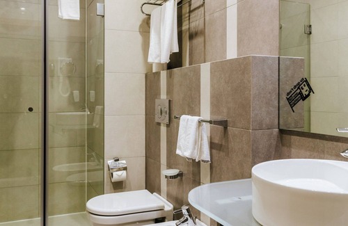 Studentski Grad Hotel | Discover WN LAB Hotel: 4-Star Eco-Friendly Getaway