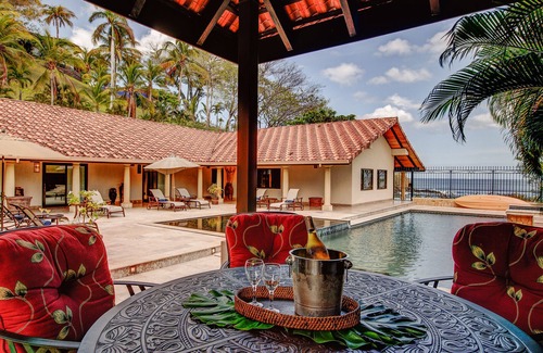 Playa Flamingo House | Experience the Ultimate Flamingo Beachfront Villa Retreat