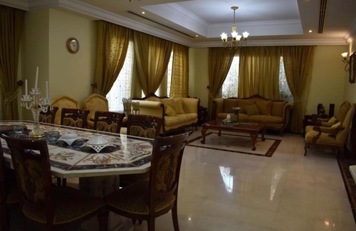 West Bay Villa | Elegant Villa with Pool in West Bay Lagoon, Doha