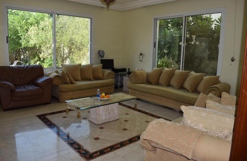 West Bay Villa | Elegant Villa with Pool in West Bay Lagoon, Doha