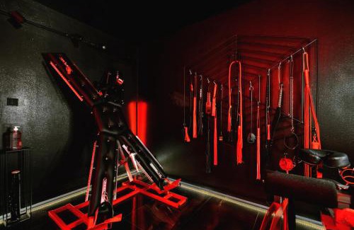 Reda Apartment | Indulge in Ecstasy at World Of Ecstasy - Hot Tub Retreat