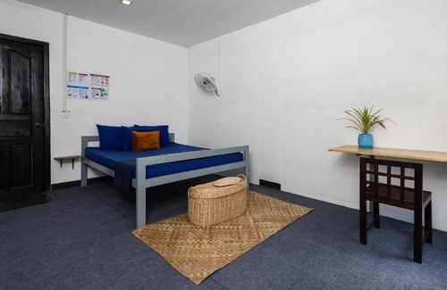 Downtown Siem Reap House | Budget-Friendly WORLD WALKERs with Breakfast in Siem Reap