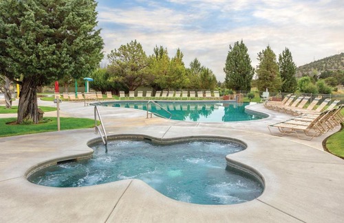 Redmond Resort | Experience Relaxation at WorldMark Eagle Crest Resort