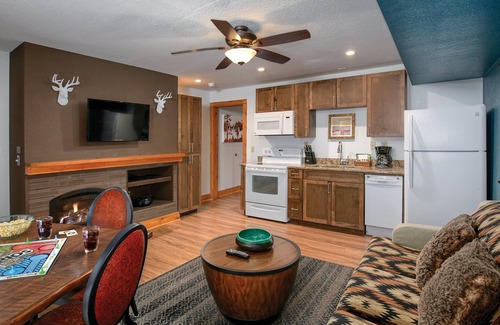 Red River Hotel | Discover WorldMark Red River: Family-Friendly Retreat
