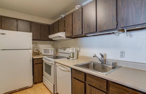 Kahana Resort | Relax at Worldmark Valley Isle - Beach Condo Retreat