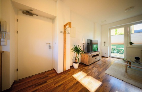 Krumpendorf am Woerther See Apartment | Wörthersee Hideaway: Stylish apartment with flair