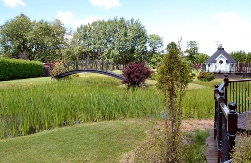 Kilbirnie Cottage | Unique Cottage Experience with Breakfast & Family-Friendly Amenities