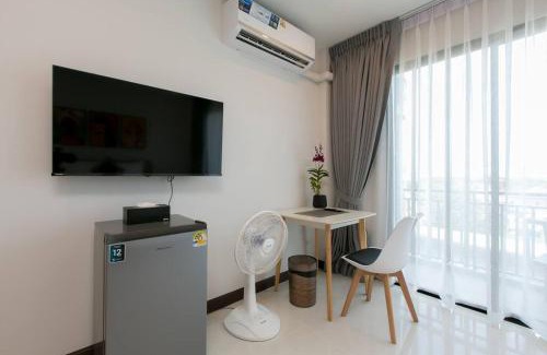 Chalong Apartment | Oceanfront Family Retreat at Wow Academy & Stay Soi Tai-Aed
