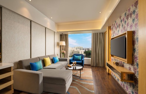 Indore Hotel | Discover Wow Crest, Indore – 5-Star Elegance Awaits