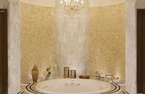 Downtown Dubai Hotel | Indulge in an All-Inclusive Dubai Escape at Habtoor Palace