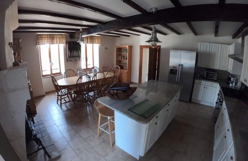 Sainte-Souline House | Ideal Family Retreat: Fun for All Ages & Ocean Views!