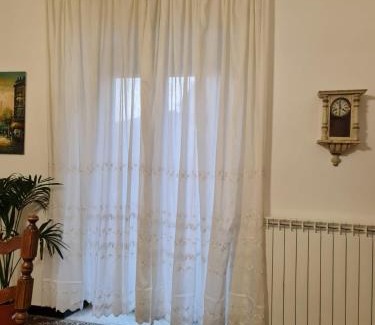 San Teodoro Apartment | Spacious WOW HOME 2: Ideal for Families Near Ferry Port