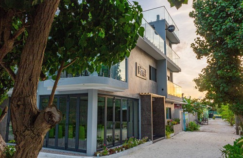 Felidhu Atoll House | Family-Friendly WOW INN Keyodhoo with Kitchen Access