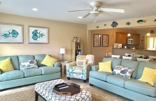 Palmetto Dunes Villa | Experience King of Queens Grant: Pet-Friendly Oceanfront Retreat