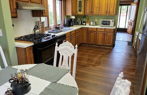 Olean House | Exceptional Family Retreat: 4 Bedrooms, Pet Friendly & Close to Ellicottville