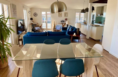 Martires Apartment | Unforgettable Stay by Tagus River: Your Lisbon Apartment