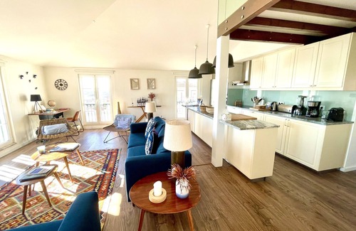 Martires Apartment | Unforgettable Stay by Tagus River: Your Lisbon Apartment