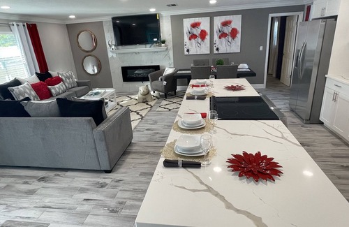 Seminole House | Beachside Retreat with Pool & Hot Tub | Rated 10/10!