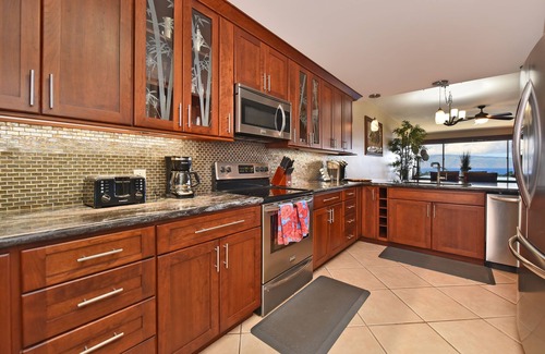 Kahana Condo | Oceanfront Retreat with Pool, Spa & Perfect 10 Rating