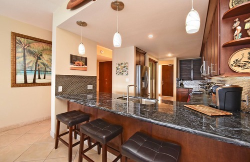 Kahana Condo | Oceanfront Retreat with Pool, Spa & Perfect 10 Rating
