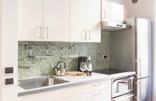 Lazzaretto Apartment | Experience Palm Fronds: 4-Star Pet-Friendly Retreat