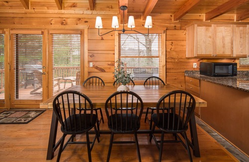 Boone Cabin | Inviting Retreat: Cozy Firepit, Hot Tub & Game Room