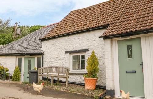 Watermouth House | Welcoming Wren Cottage: 4-Star, Pet-Friendly Escape