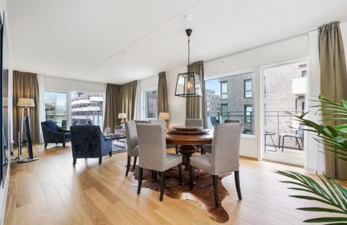 Gamle Oslo Apartment | Explore Wright Apartments - Sørenga with Oceanfront Views