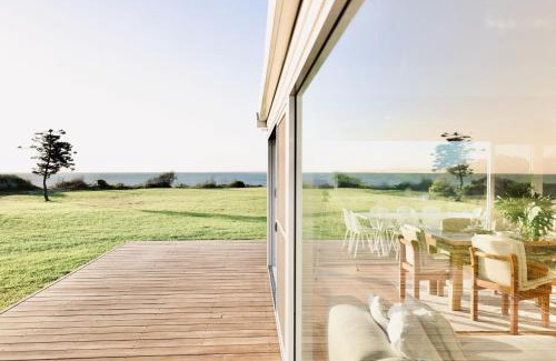 Waterhouse House | Wrights Bay House: Pet-Friendly 4-Star Family Retreat