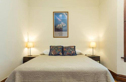 Lakeview Apartment | Wrigley Oasis: Perfect Family Retreat Near the Field