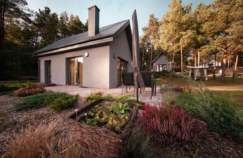 Studzienice House | Experience Wrzosowe Wzgórze: Oceanfront & Hot Tub Retreat