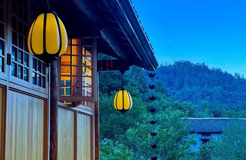 Shiyan Hotel | Discover Wudang Mountain Manju Manor – 4-Star Retreat