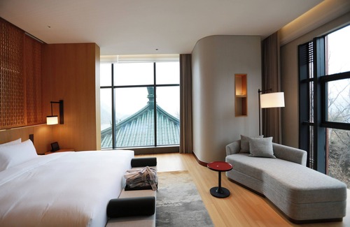 Wudangshan National Park Hotel | Discover Wudang Mountain: The Yew House Awaits You