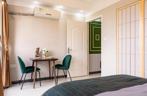 Optics Valley Apartment | Wuhan Hongshan Apartment with Kitchen & Child-Friendly Space