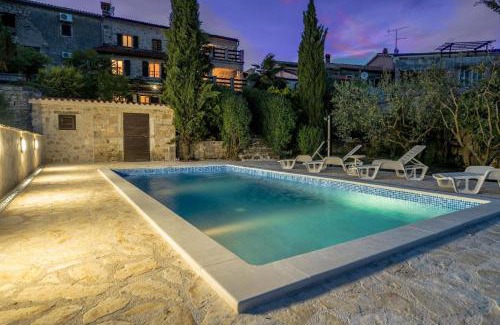 Vizinada House | Family-Friendly Retreat for 10 in Vižinada, Istria