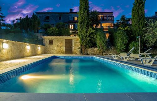 Vizinada House | Family-Friendly Retreat for 10 in Vižinada, Istria